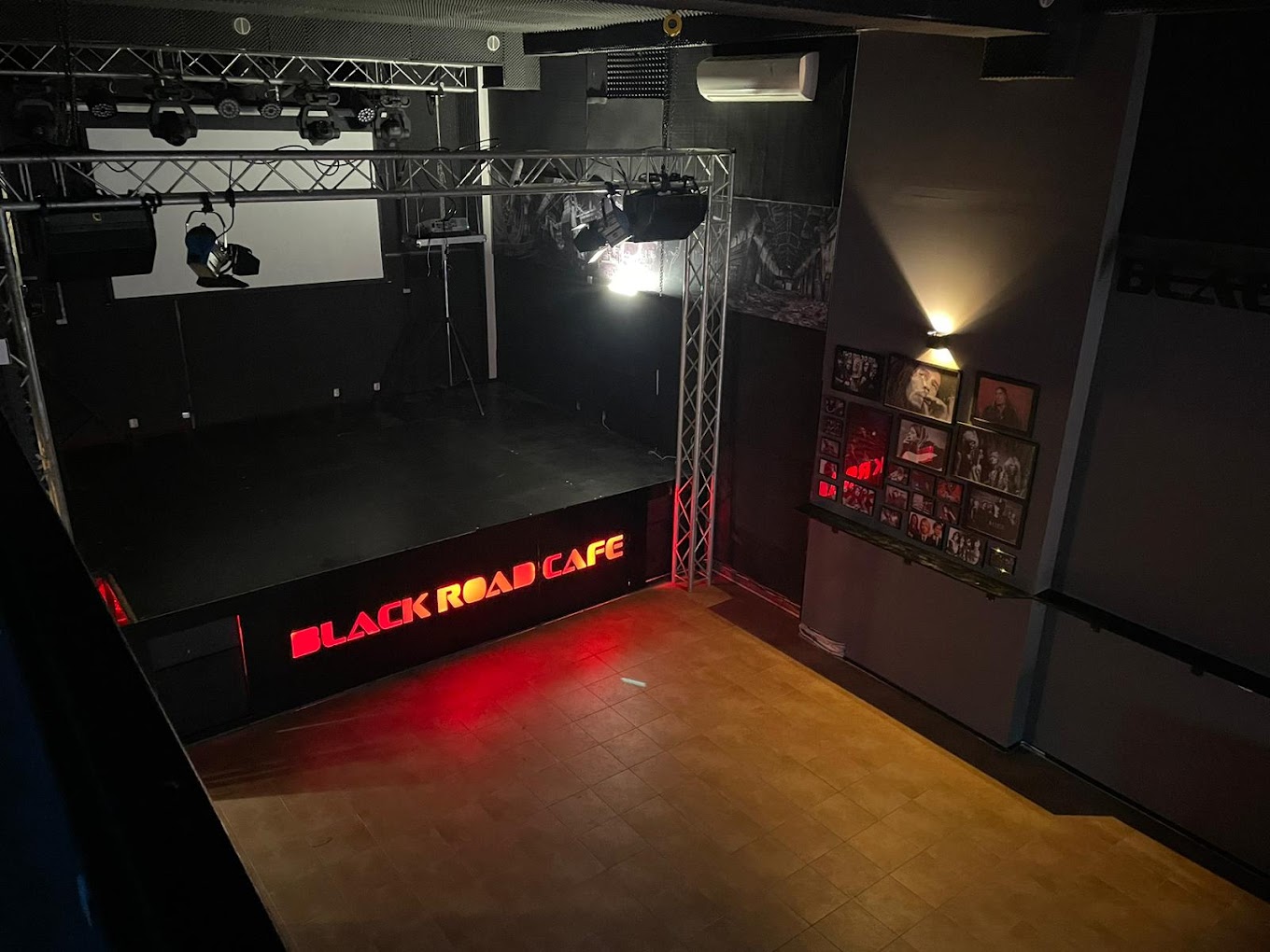 Black Road Cafe